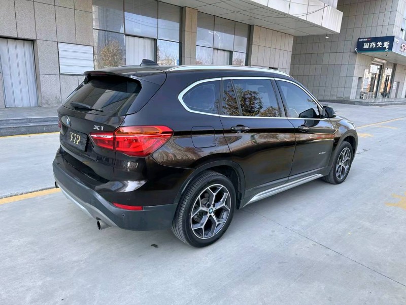 济宁18年宝马X18