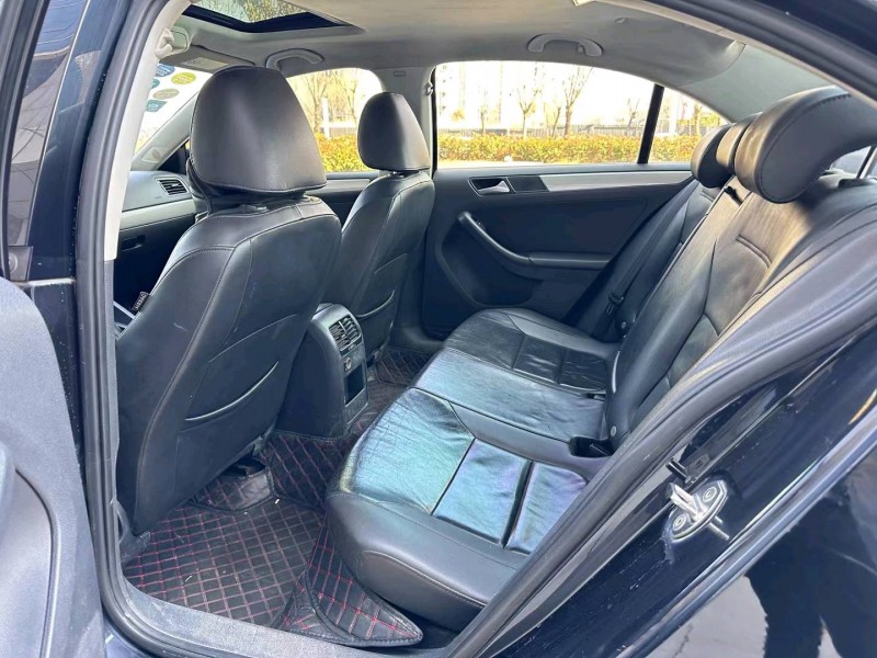 济宁15年大众速腾4