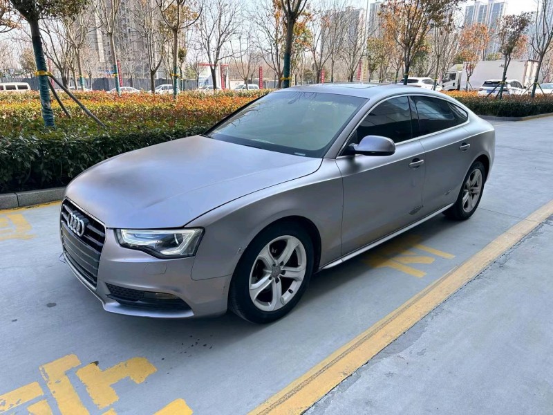 济宁15年奥迪A52