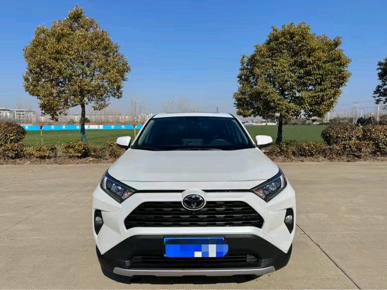 盐城22年丰田RAV4荣放1