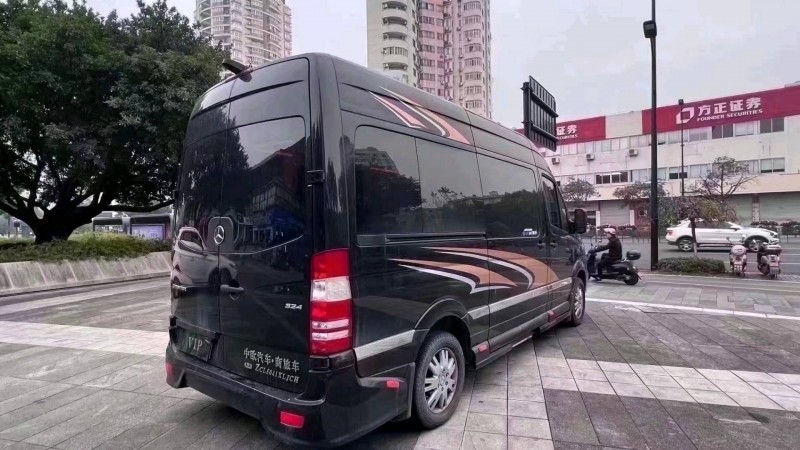 湖州19年奔馳斯賓特4