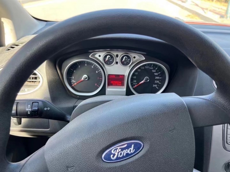 廊坊11年福特福克斯8