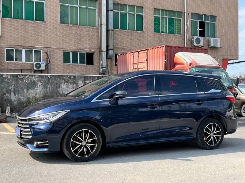 广州19年比亚迪宋2