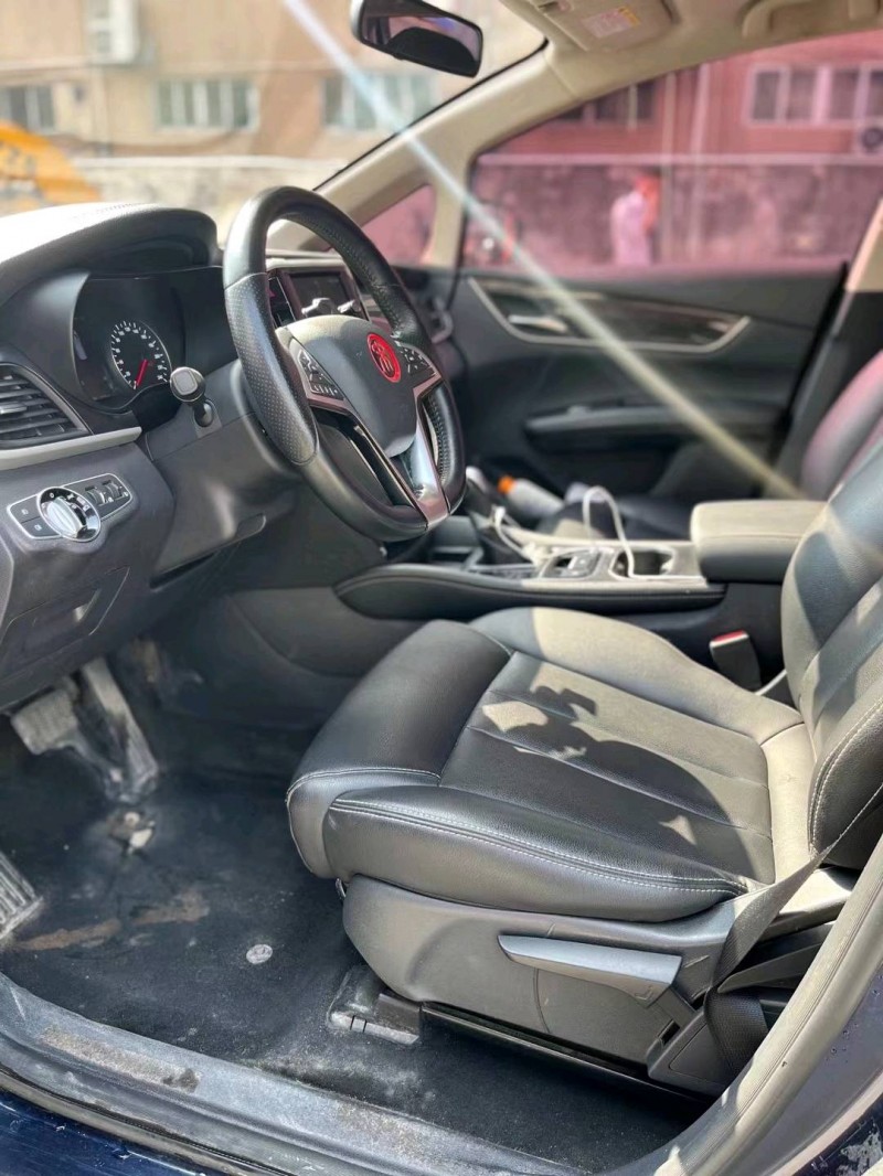 广州19年比亚迪宋7