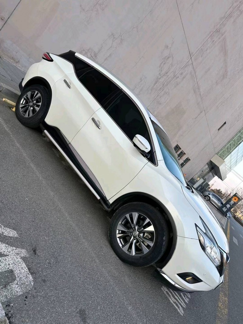 營口19年日產樓蘭2
