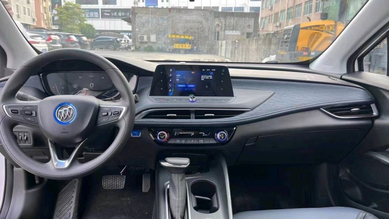 广州23年别克微蓝8