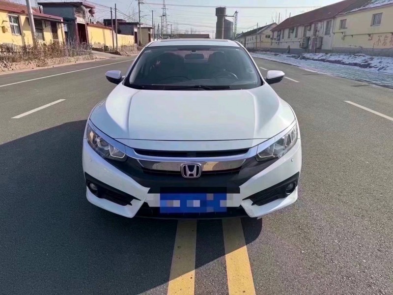 东营17年本田思域1