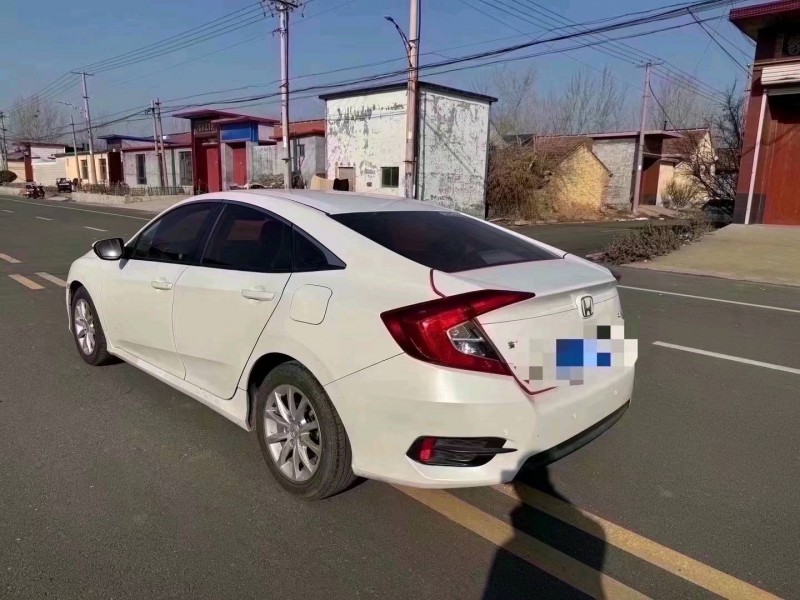 东营17年本田思域4