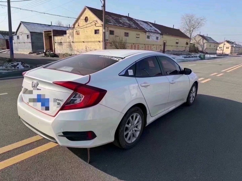 东营17年本田思域5