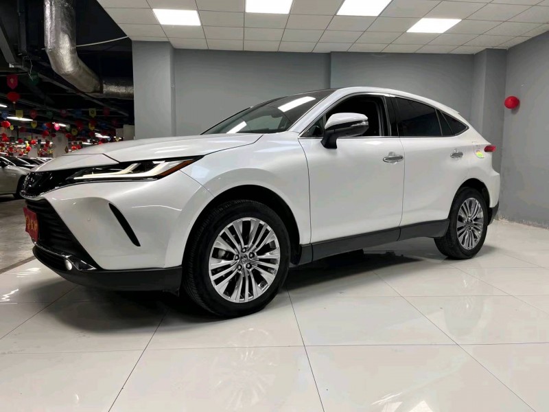 成都22年丰田凌放3