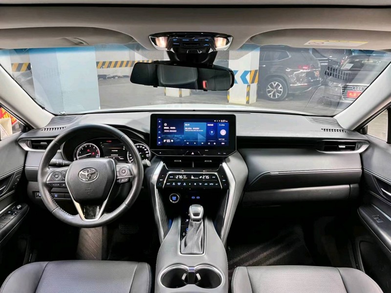 成都22年丰田凌放7