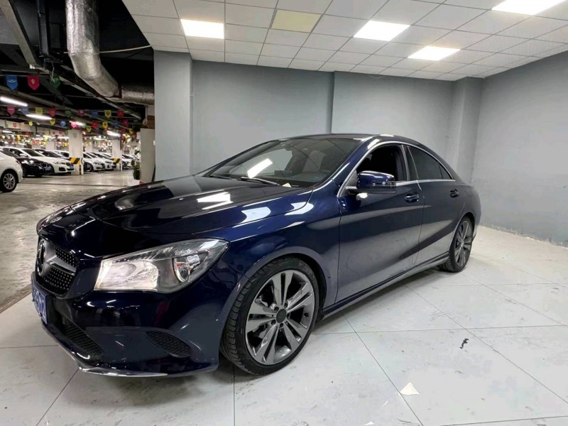 成都17年奔驰CLA3