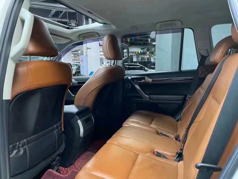 成都14年雷克萨斯GX8