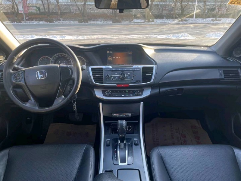 沈阳15年本田雅阁5