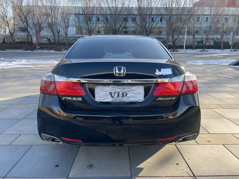 沈阳15年本田雅阁8