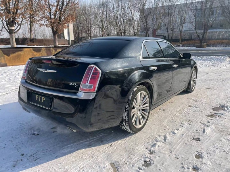沈阳13年克莱斯勒300C7