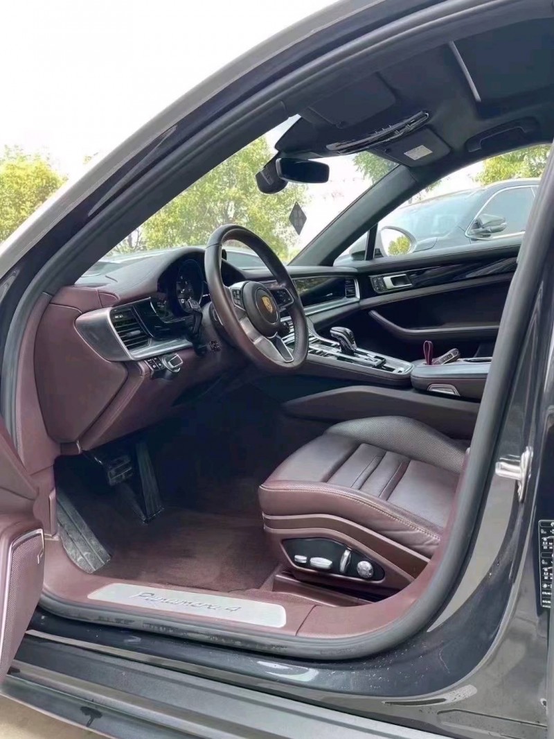 北京19年保时捷帕拉梅拉4
