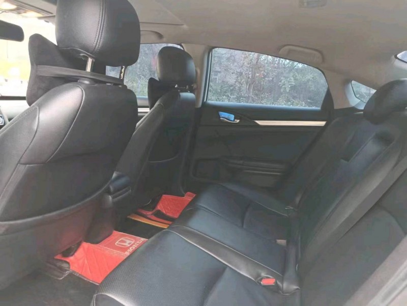 珠海16年本田思域7