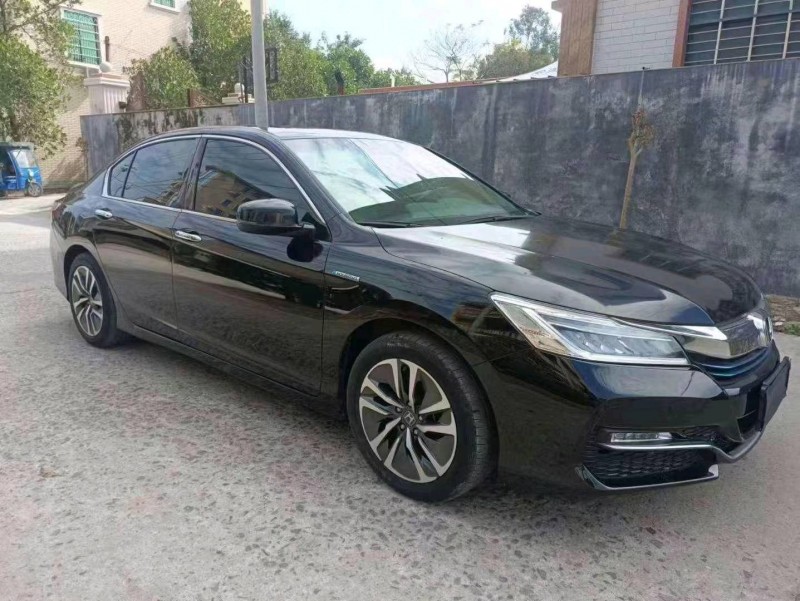 珠海18年本田雅阁2