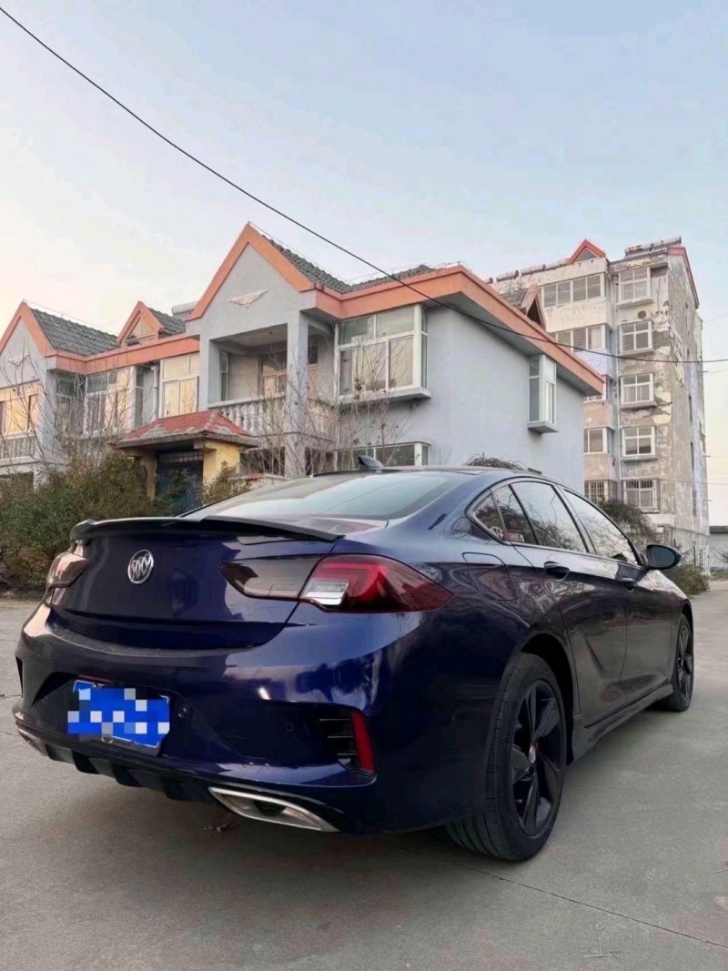 枣庄21年别克君威5