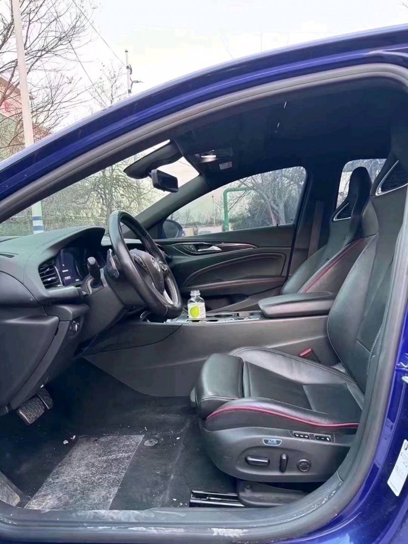 枣庄21年别克君威7