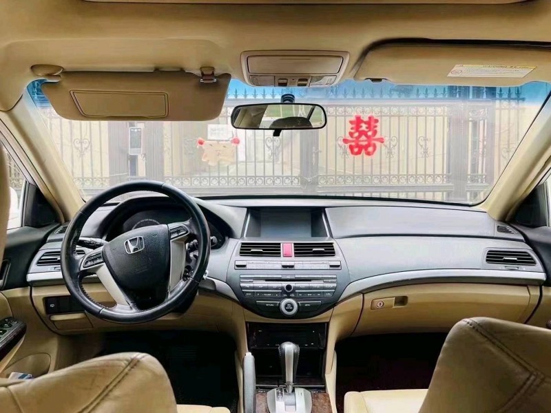 东营10年本田雅阁7