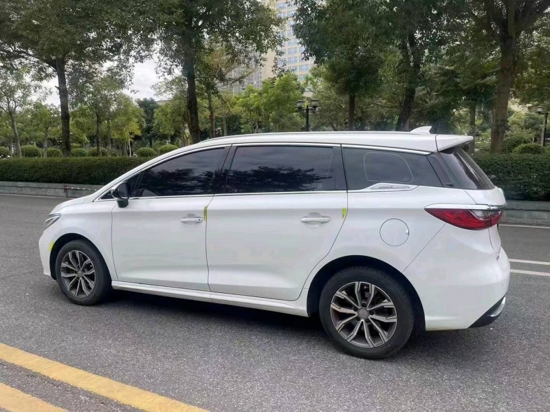 珠海19年比亚迪宋MAX6