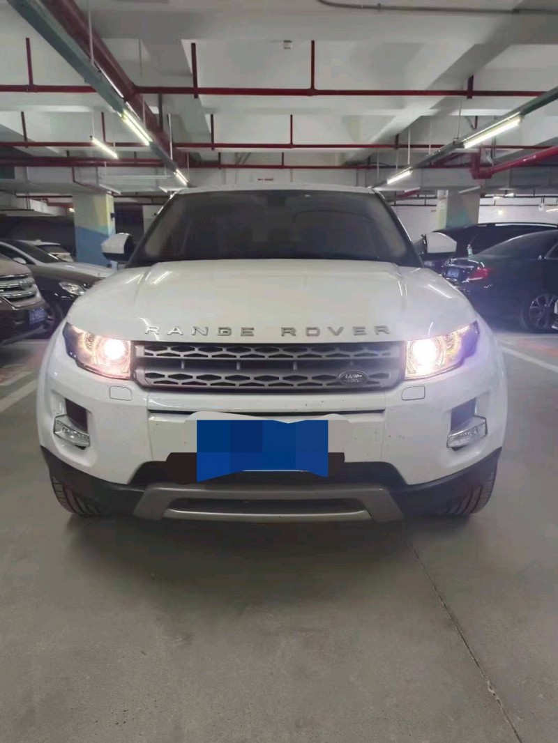 重庆16年路虎极光1