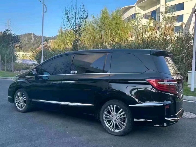 台州18年本田艾力绅5