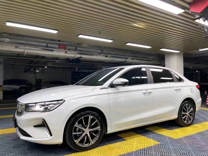 成都22年吉利帝豪3