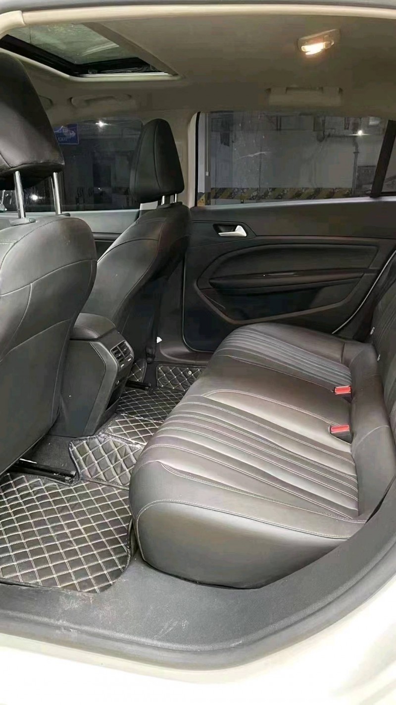 成都21年标致4087