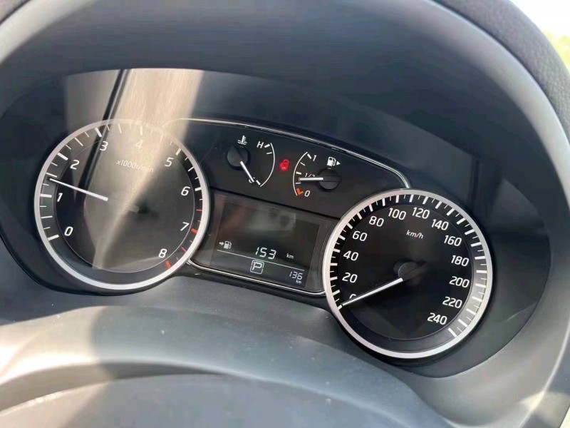 嘉興23年日產軒逸6