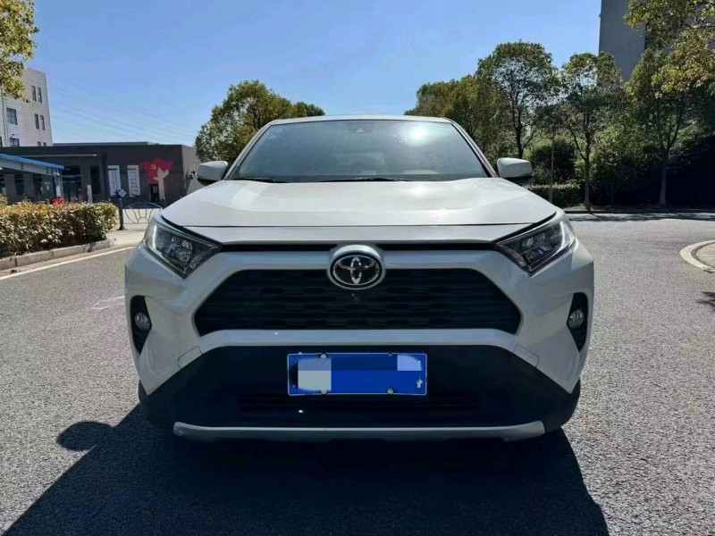 湖州19年豐田RAV4榮放1