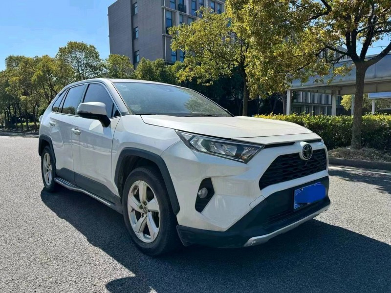 湖州19年豐田RAV4榮放2