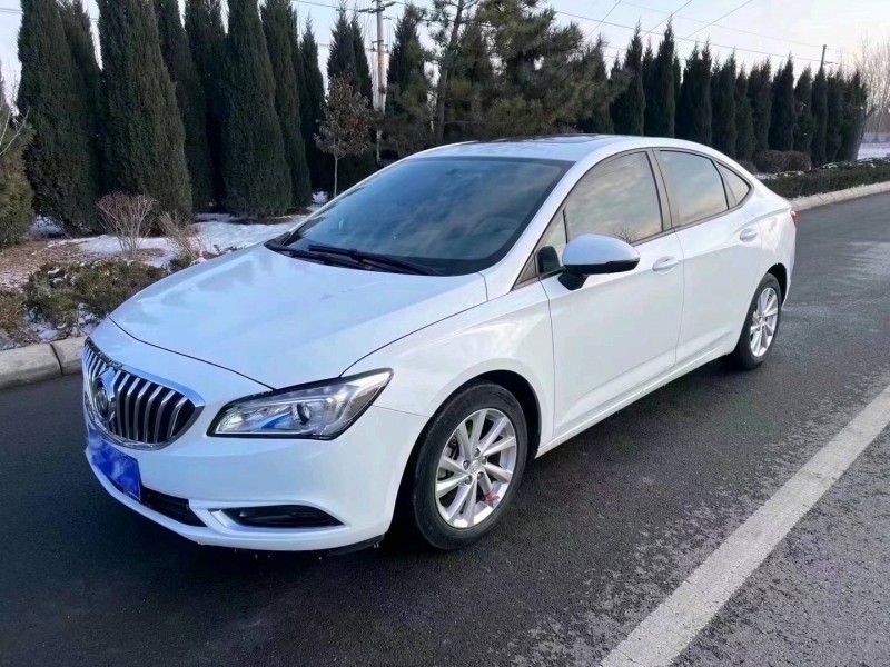 东营17年别克威朗3