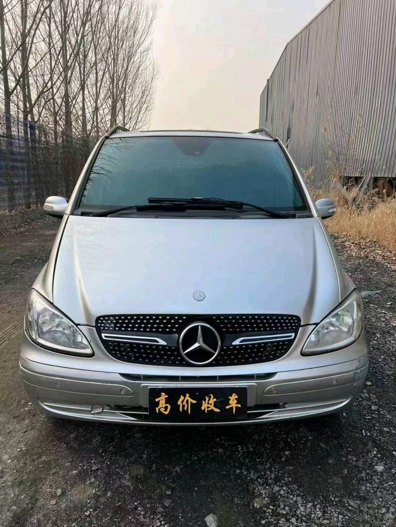 枣庄10年奔驰唯雅诺1
