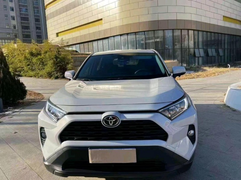 东营21年丰田RAV4荣放1