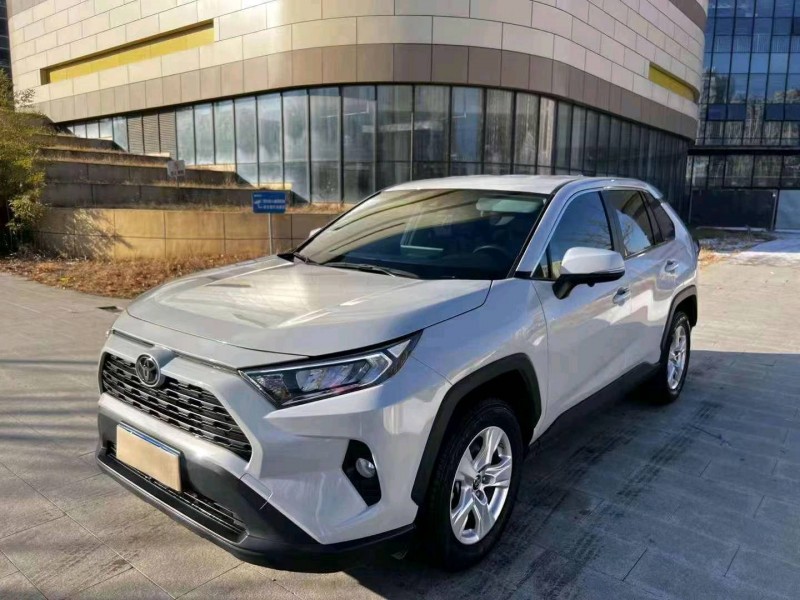 东营21年丰田RAV4荣放2