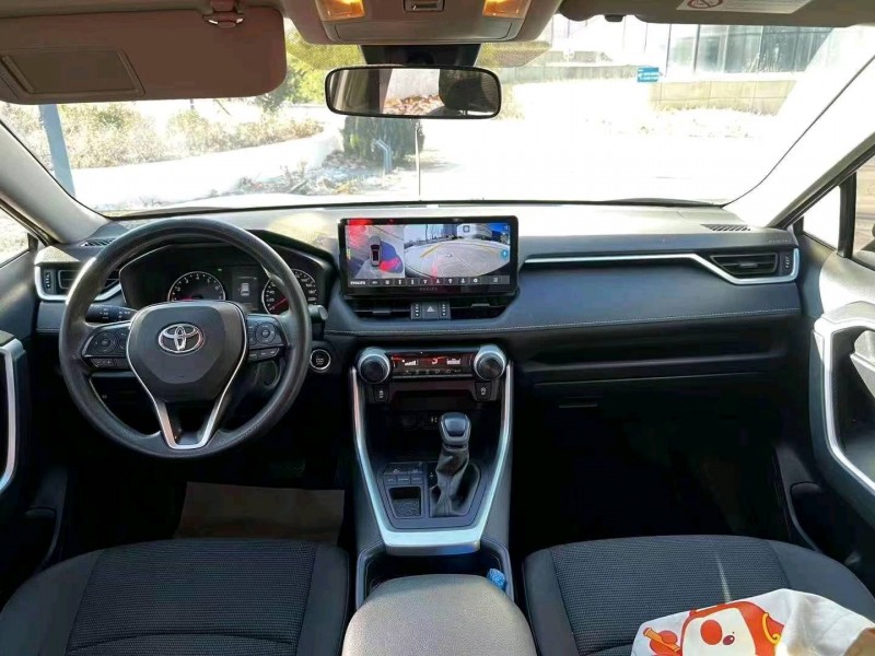 东营21年丰田RAV4荣放5