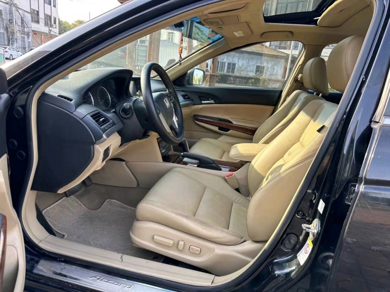 汕头11年本田雅阁4