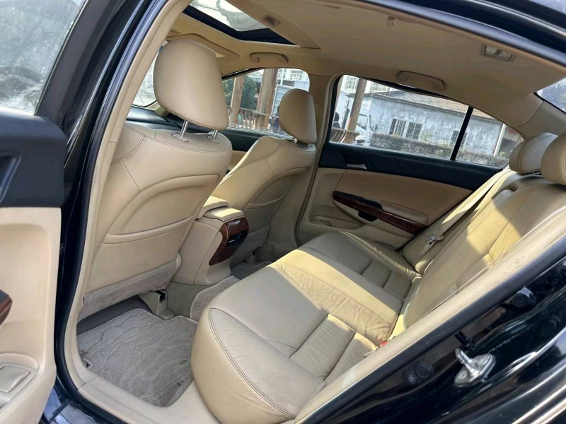 汕头11年本田雅阁6