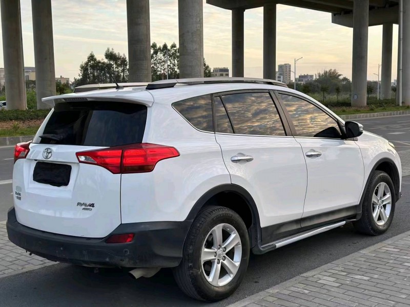 汕头14年丰田RAV48