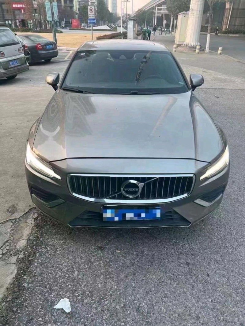 宜昌19年沃爾沃S60L1