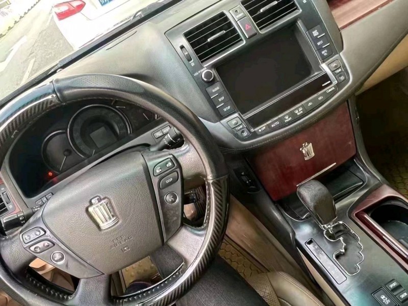 宜昌11年豐田皇冠6