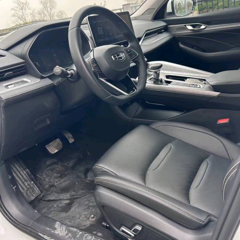 成都21年吉利星瑞6