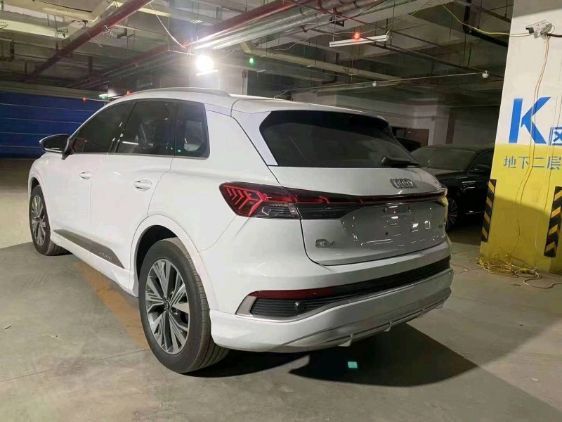 邯郸23年奥迪Q48
