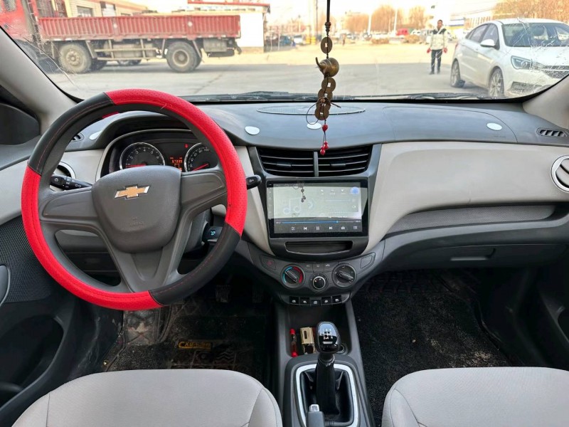 保定18年雪佛兰赛欧5