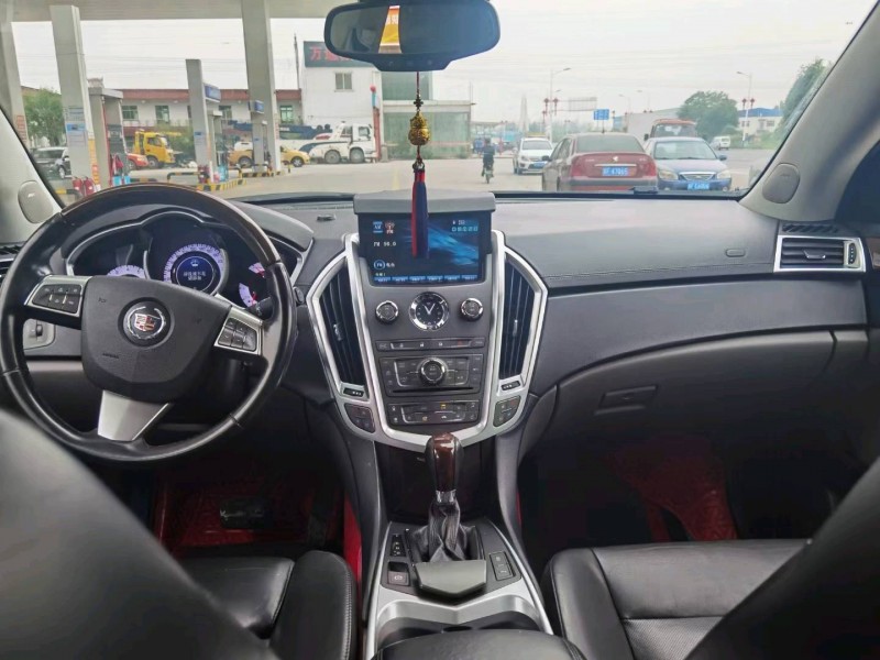 保定11年凯迪拉克SRX6