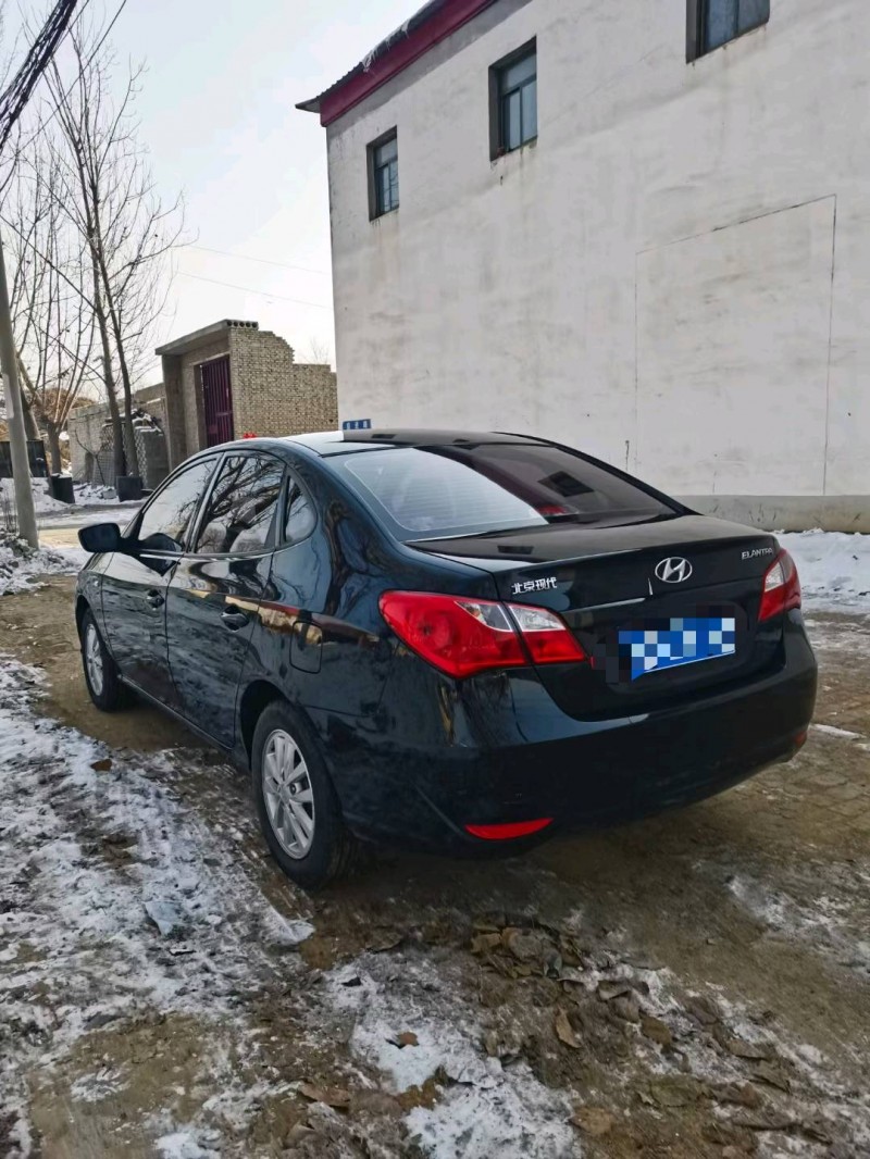 保定18年现代悦动8