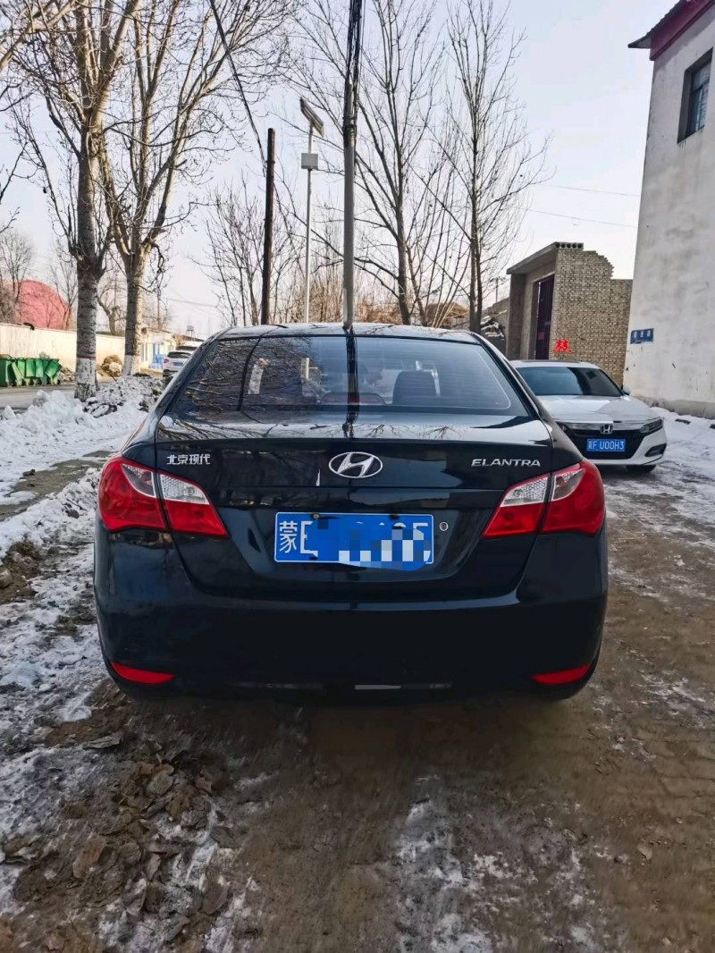 保定18年现代悦动9